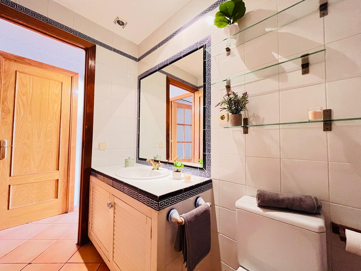 Casa pareada con jardín y barbacoa en Can Pere de la Plana