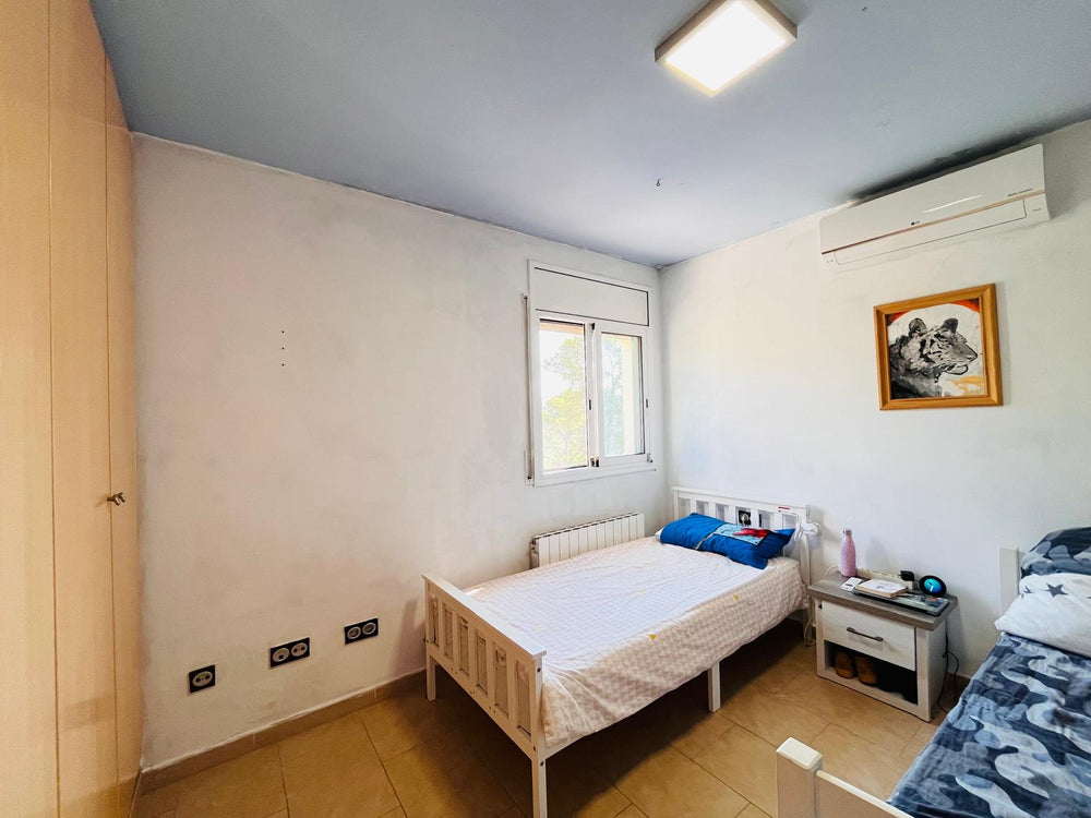 Casa independiente con piscina y vistas en Can Suria
